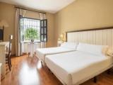 Double room with pool view