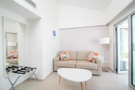 LIVVO Dunagolf Suites - 51