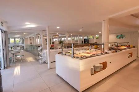 LIVVO Dunagolf Suites - 29