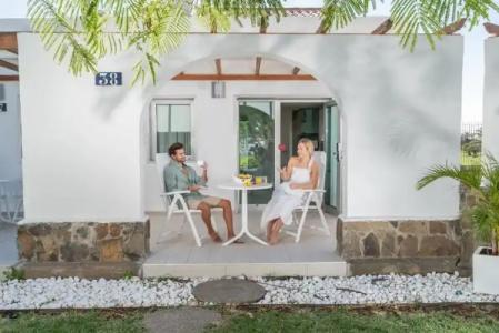 LIVVO Dunagolf Suites - 39