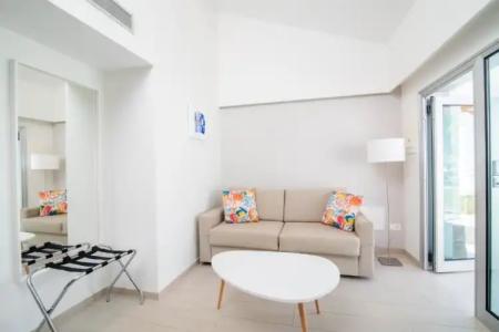 LIVVO Dunagolf Suites - 40