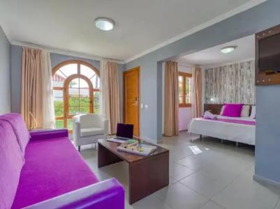 eó Suite Jardin Dorado - 54