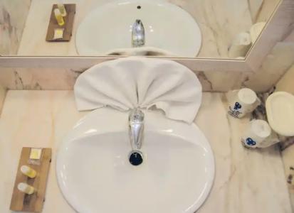 Vista Bonita - Gay and Lesbian Only Resort - 7