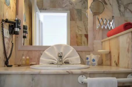 Vista Bonita - Gay and Lesbian Only Resort - 9