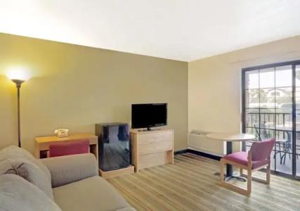 Ellis Island Casino & Brewery - 5