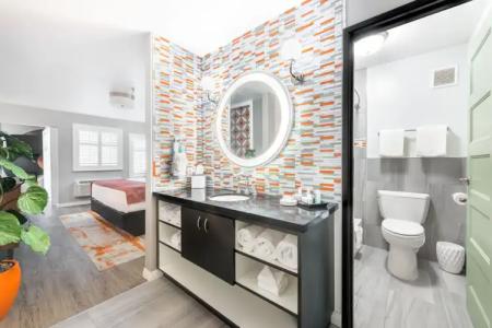 Ellis Island Casino & Brewery - 54