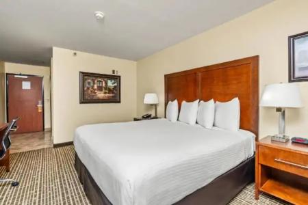 Ellis Island Casino & Brewery - 33