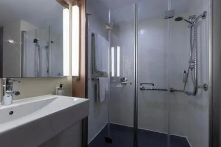 Travelodge Málaga Airport - 13