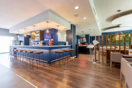 Travelodge Málaga Airport - 15