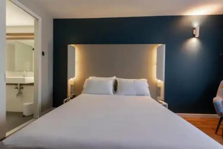 Travelodge Málaga Airport - 2