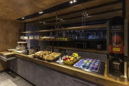 Ibis Budget Málaga Aeropuerto Avenida de Velazquez - 9