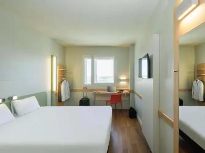 Ibis Budget Málaga Aeropuerto Avenida de Velazquez - 1