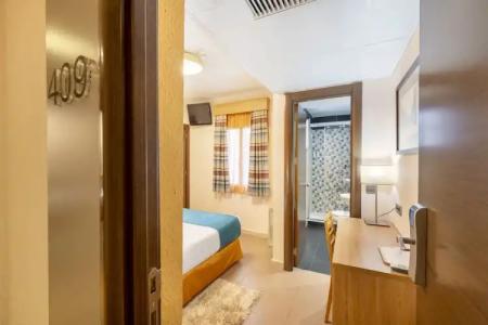 Hostal Ballesta - 108