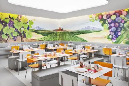Ibis Styles Madrid Prado - 26