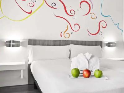 Ibis Styles Madrid Prado - 1