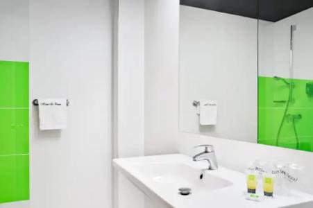 Ibis Styles Madrid Prado - 53