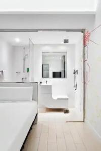Ibis Styles Madrid Prado - 6