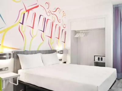 Ibis Styles Madrid Prado - 52