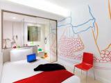 Inward-Facing Single room