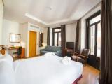 Superior Quadruple room with view