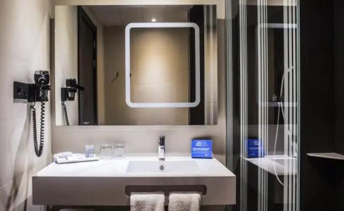 Novotel Madrid Center - 18