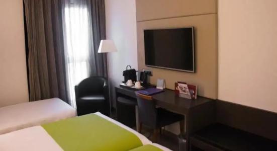 Mercure Madrid Centro - 123