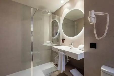 Rafaelhoteles Piramides - 141