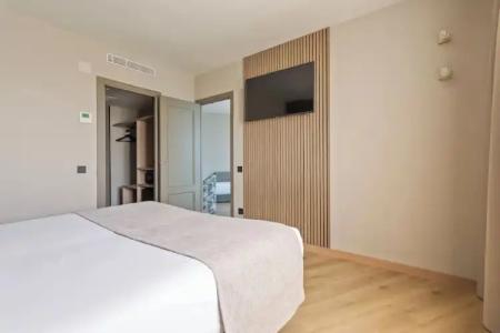 Rafaelhoteles Piramides - 113