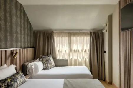 Rafaelhoteles Piramides - 105