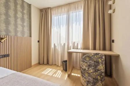 Rafaelhoteles Piramides - 143