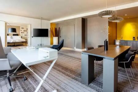 Madrid Marriott Auditorium & Conference Center - 13