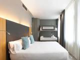 Sextuple room