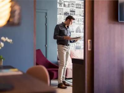 Motel One Madrid-Plaza de España - 19