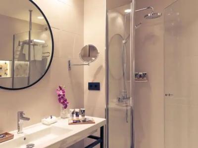 Motel One Madrid-Plaza de España - 6