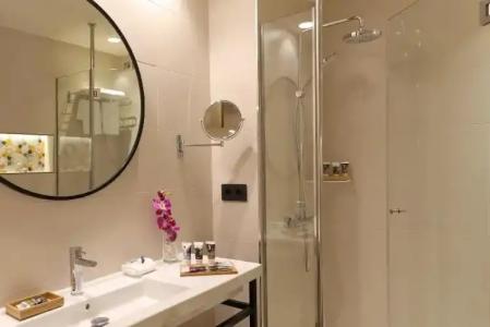 Motel One Madrid-Plaza de España - 85