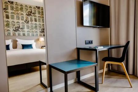 Motel One Madrid-Plaza de España - 37