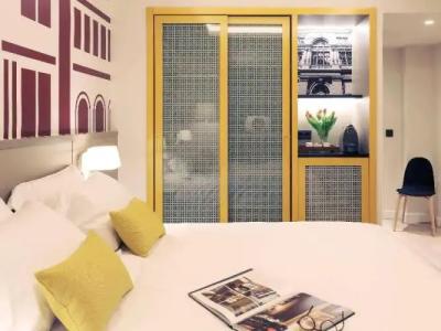 Motel One Madrid-Plaza de España - 79
