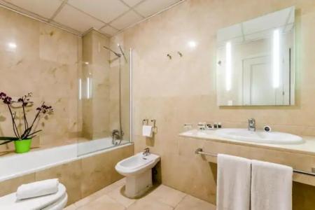 Exe Suites 33 - 15