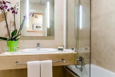 Exe Suites 33 - 18