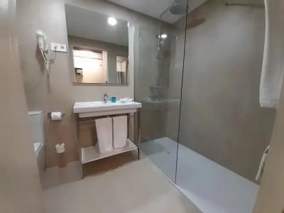 Eco Alcalá Suites - 8