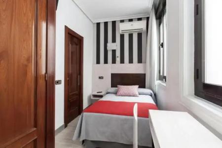 Hostal Castilla I Atocha - 17
