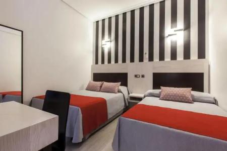 Hostal Castilla I Atocha - 24
