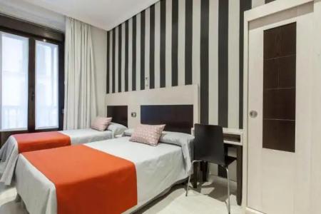 Hostal Castilla I Atocha - 25