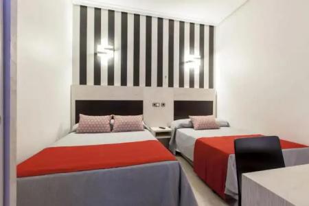 Hostal Castilla I Atocha - 26