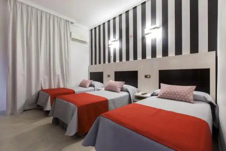 Hostal Castilla I Atocha - 3
