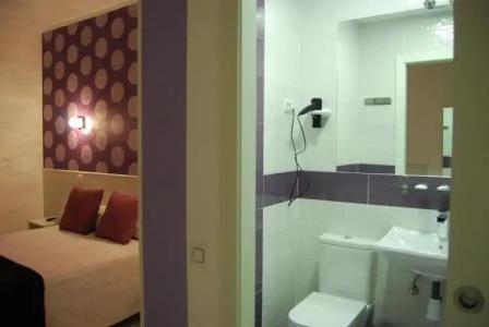 Hostal Madrid Star - 37
