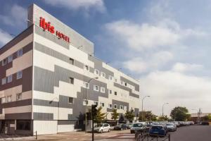 Ibis Aeropuerto Barajas Mini-hotel, Madrid