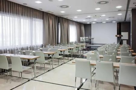 NH Madrid Ribera del Manzanares - 23