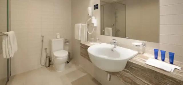 Oaks Liwa Heights Suites - 108