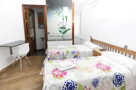 Hostal Adriano - 23